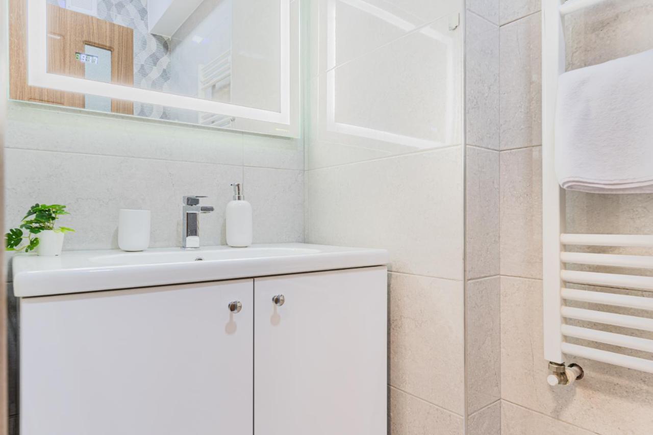 Isaran 2D4E Apartment Braşov Eksteriør billede